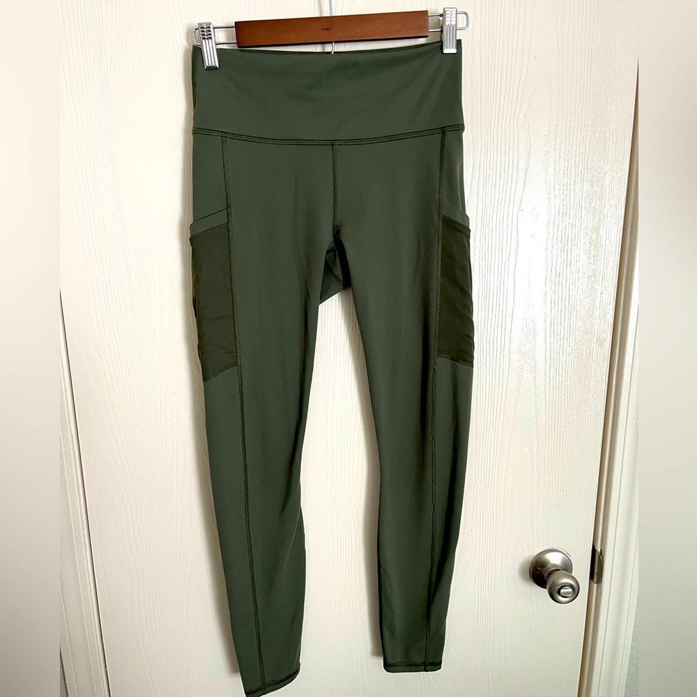 Fabletics PowerHold 7/8 leggings